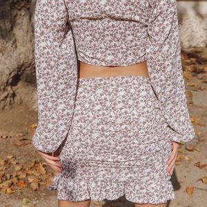 Floral Puff sleeve crop top & Ruched skirt Set